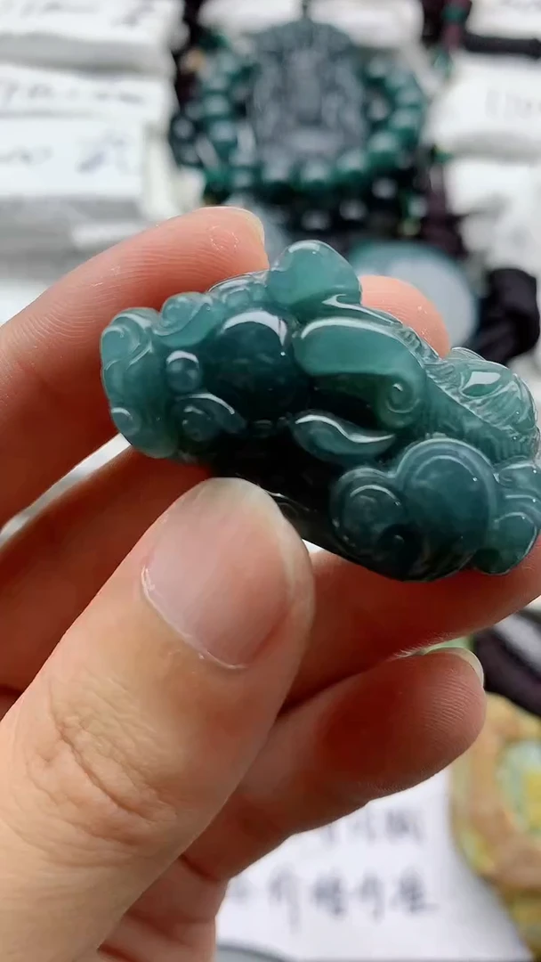 翡翠未镶嵌颈饰88888888888