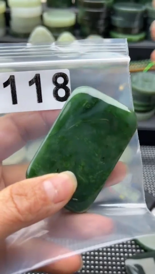 未镶嵌和田玉珠宝半成品牌子