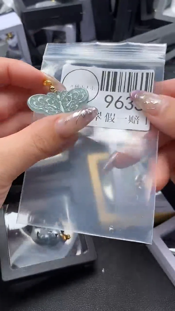 吊坠(不含链)未镶嵌翡翠9635