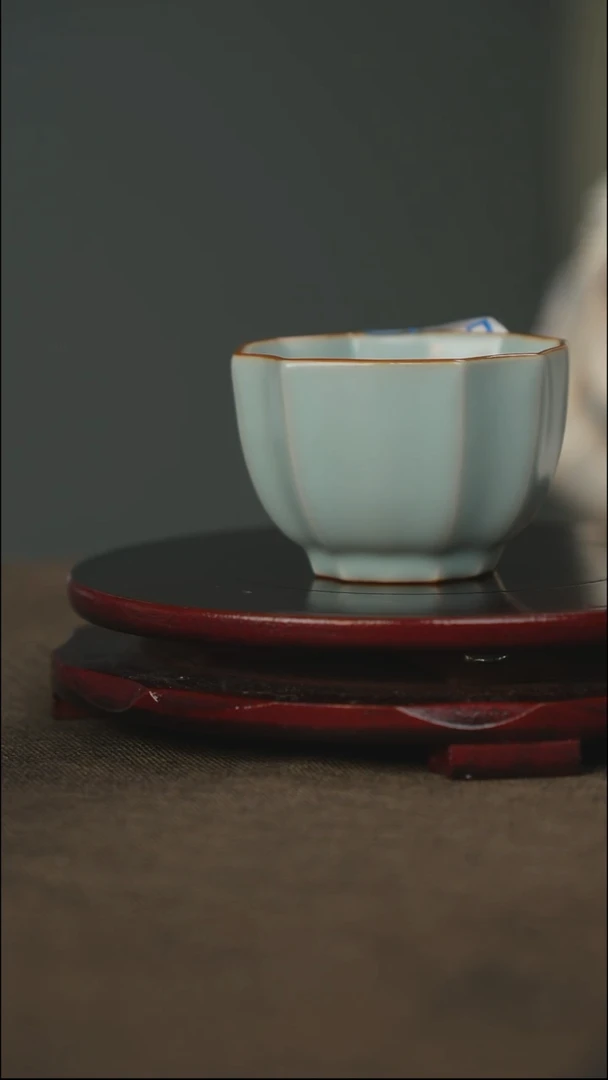 四方葵口杯 带底款