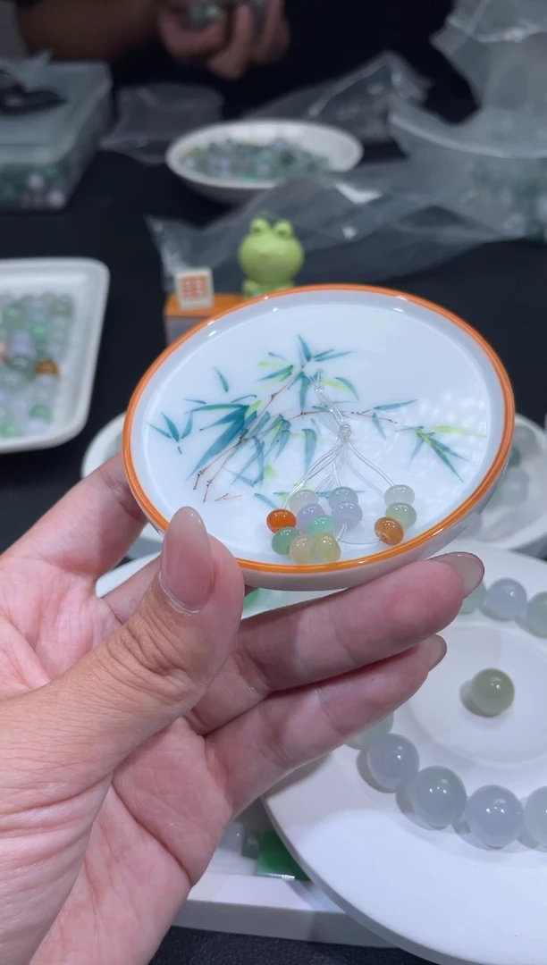 翡翠未镶嵌颈饰翡翠净货