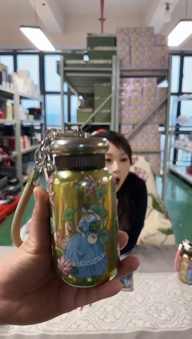 【闪购商品】瓷A027------------