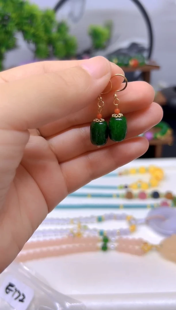 翡翠14K金镶嵌耳饰E772