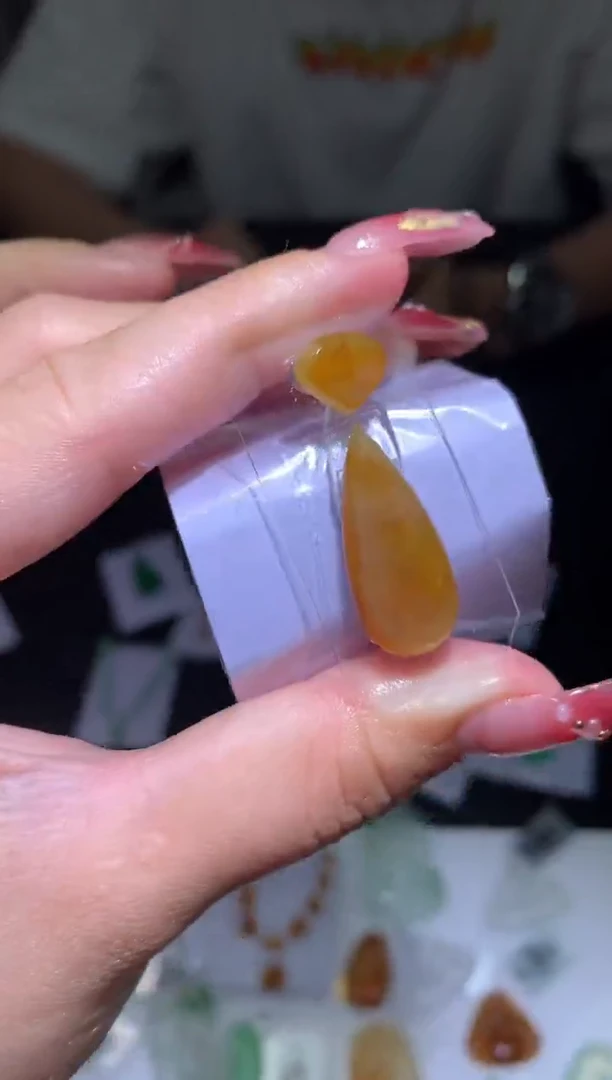 定制翡翠未镶嵌毛货