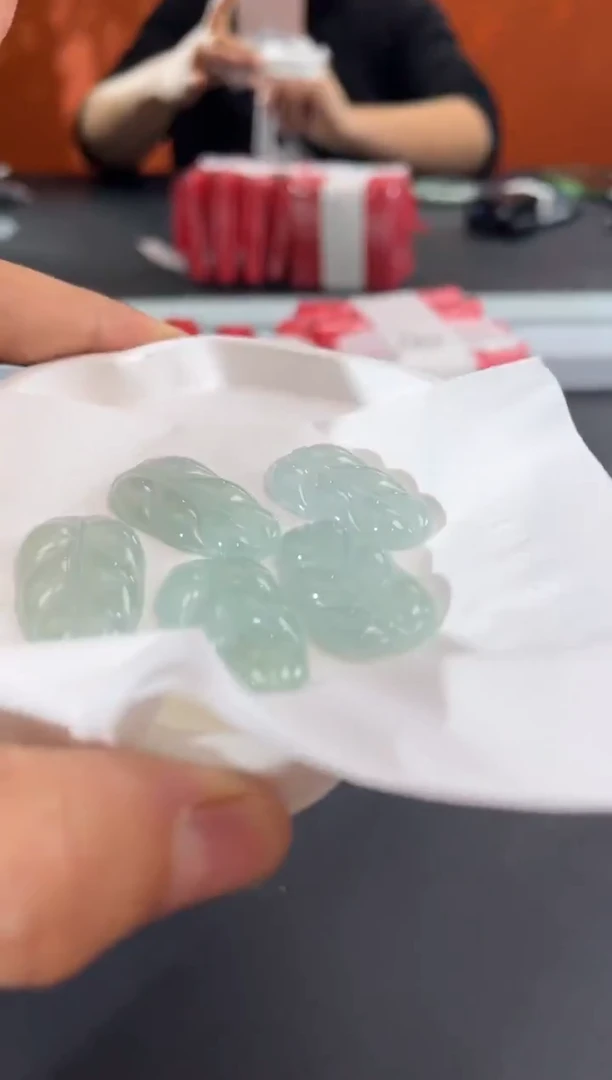 未镶嵌挂件翡翠边城刀客/34568721G/多样性发一/编绳发