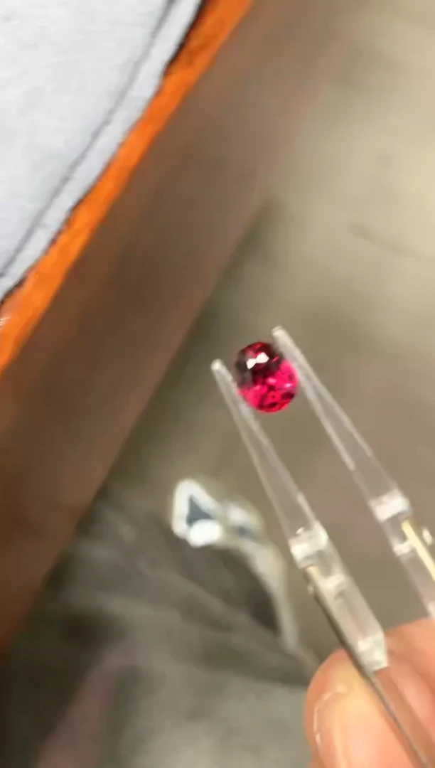 未镶嵌裸石碧玺2.7ct 18