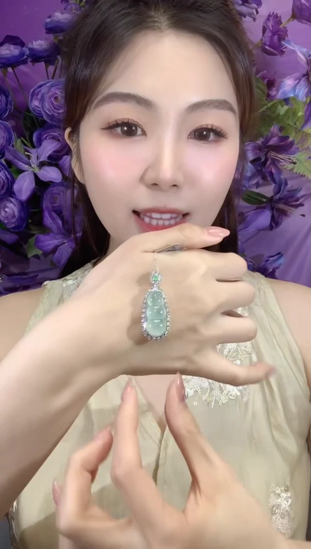 吊坠(不含链)18K金镶嵌翡翠C47翡翠