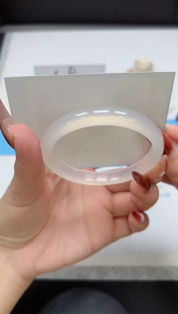 【闪购商品】石英质玉手镯未镶嵌119/荔枝55.4