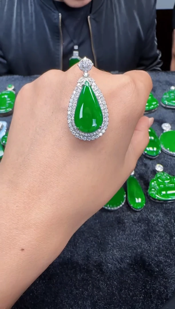 未镶嵌定制翡翠翡翠吊坠125