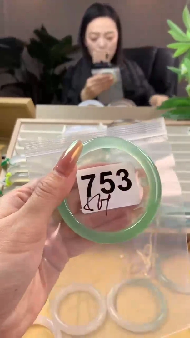 【闪购商品】玛瑙/玉髓手镯未镶嵌753