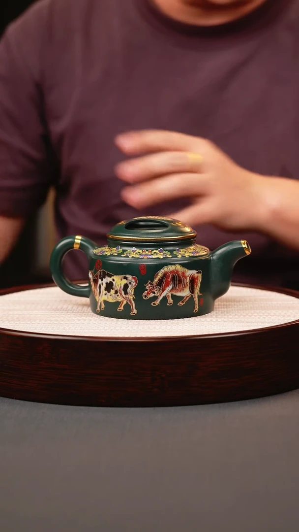 茶壶紫砂绿泥珐琅彩五牛牛盖