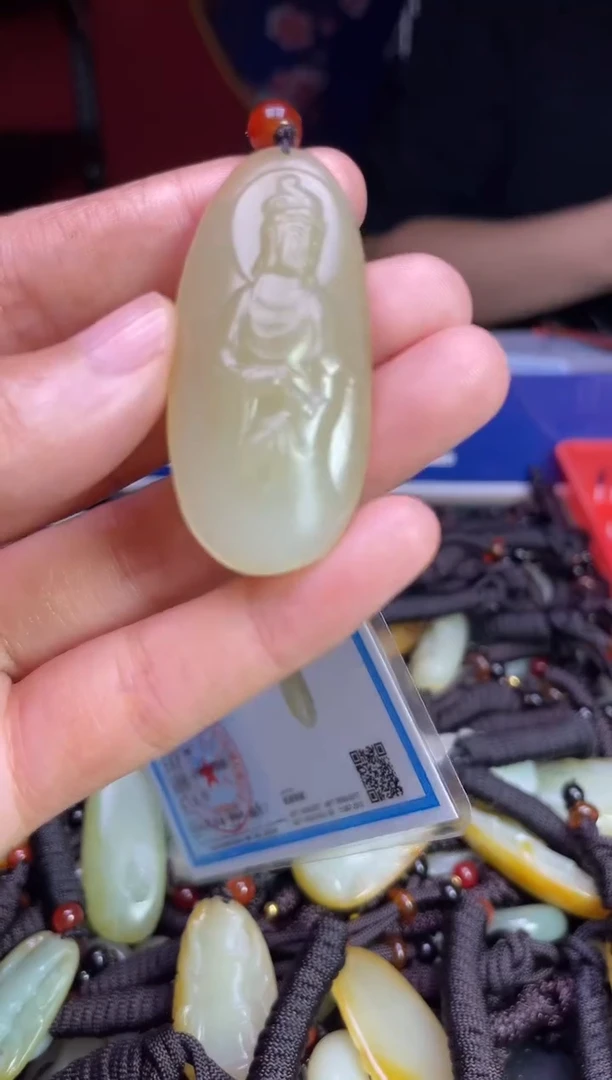 未镶嵌和田玉挂件1