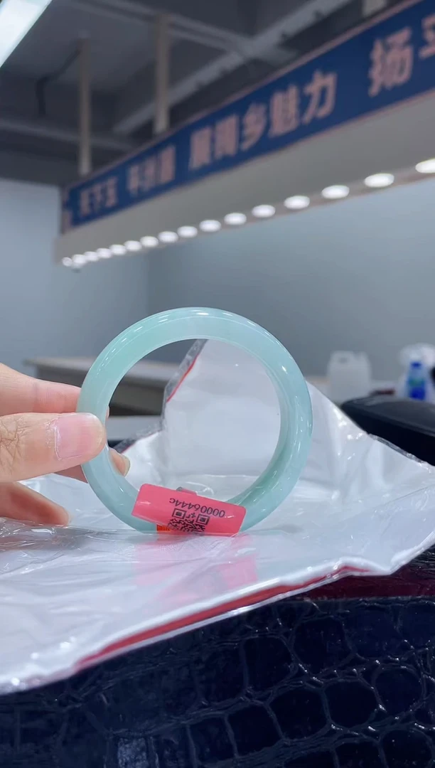 未镶嵌手镯翡翠8