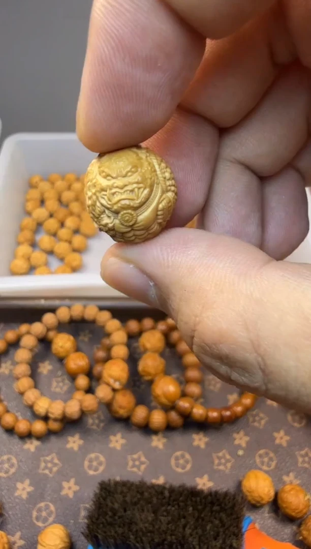 吊坠猴头核桃御龙 金蟾