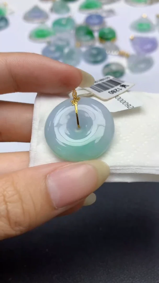 颈饰18K金镶嵌翡翠天然缅甸a货翡翠百元以上9元证书费自理