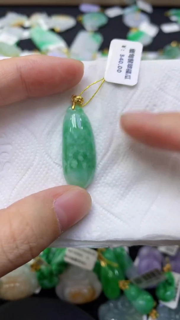 颈饰未镶嵌翡翠天然缅甸翡翠A货