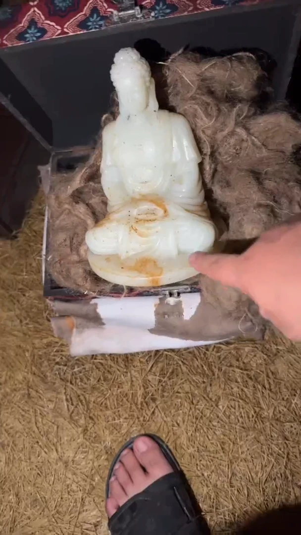 香榧木牛疲箱打开