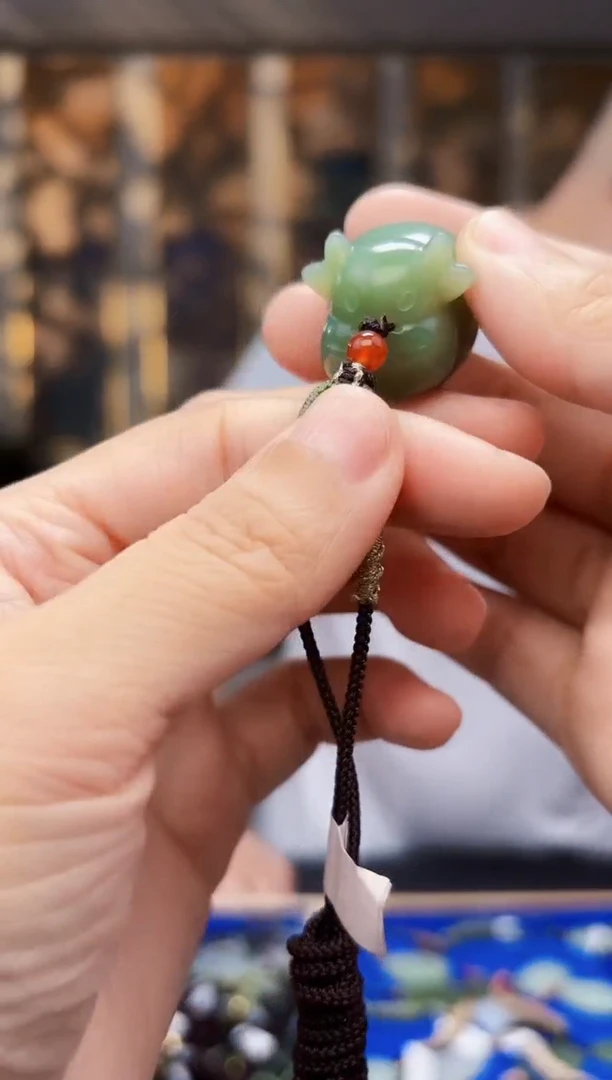 和田玉未镶嵌挂件拍一发一