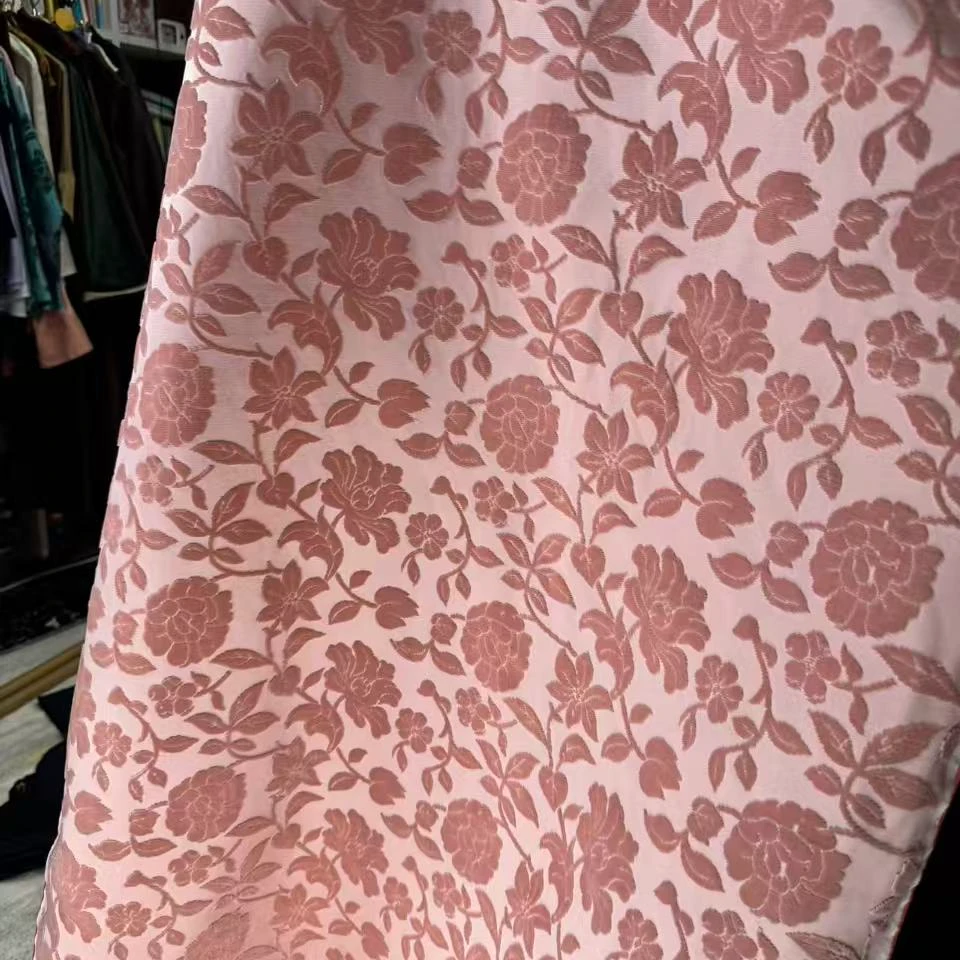 （喜物&胡国平漳缎）55/ 暖粉色-缠枝茶花漳缎面料（100%桑蚕丝）