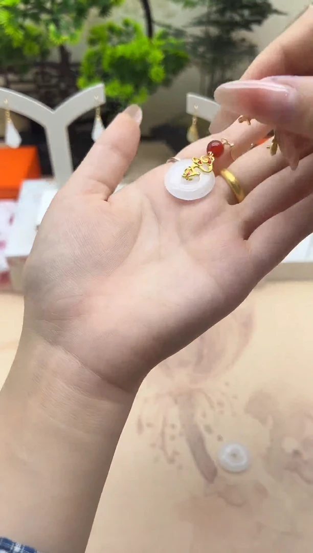 未镶嵌和田玉耳饰36