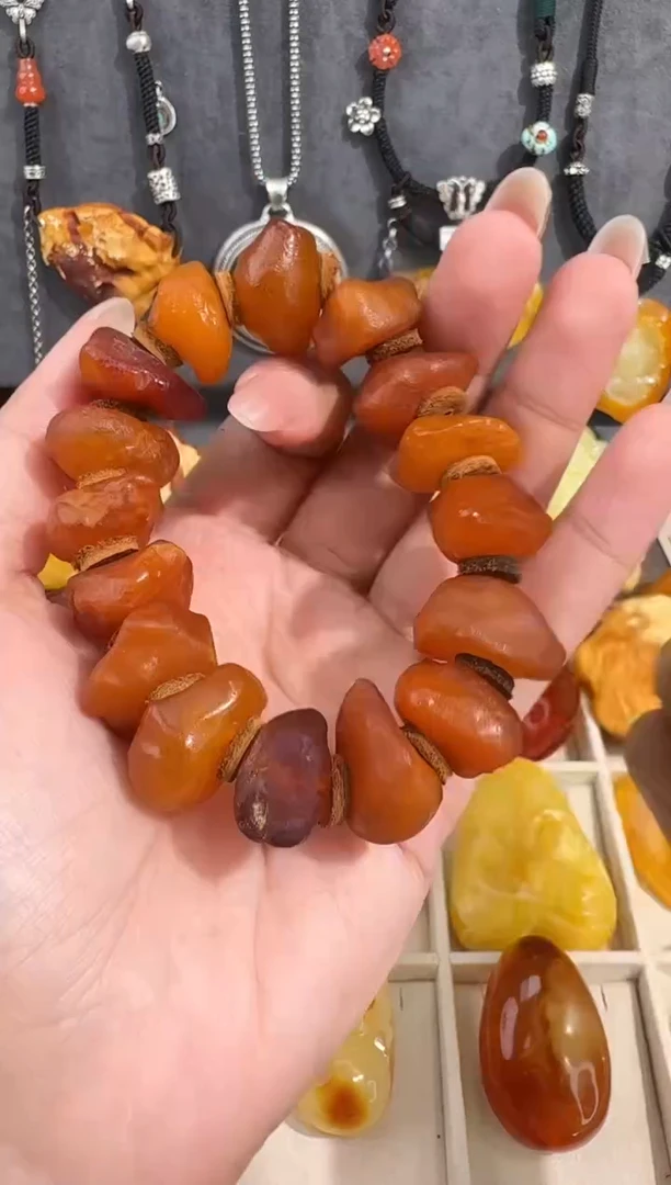 裸石琥珀未镶嵌?*飞琥珀
