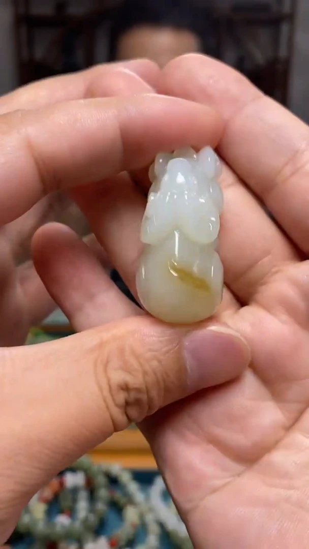 和田玉未镶嵌颈饰99