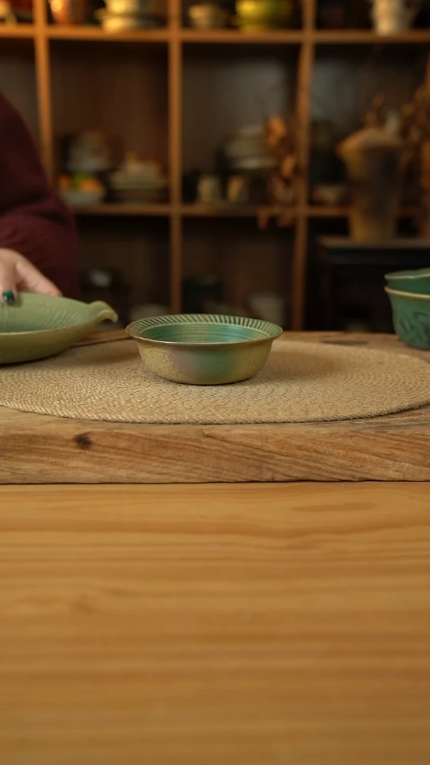 238渐变松石绿系列的小号5英寸宽边米饭碗1个