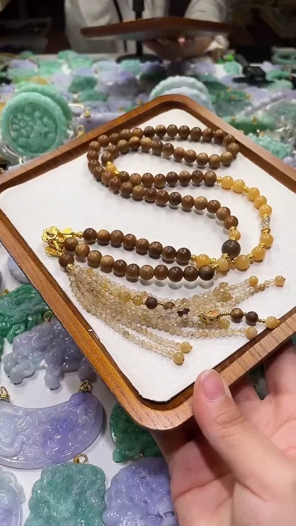 翡翠未镶嵌颈饰项链