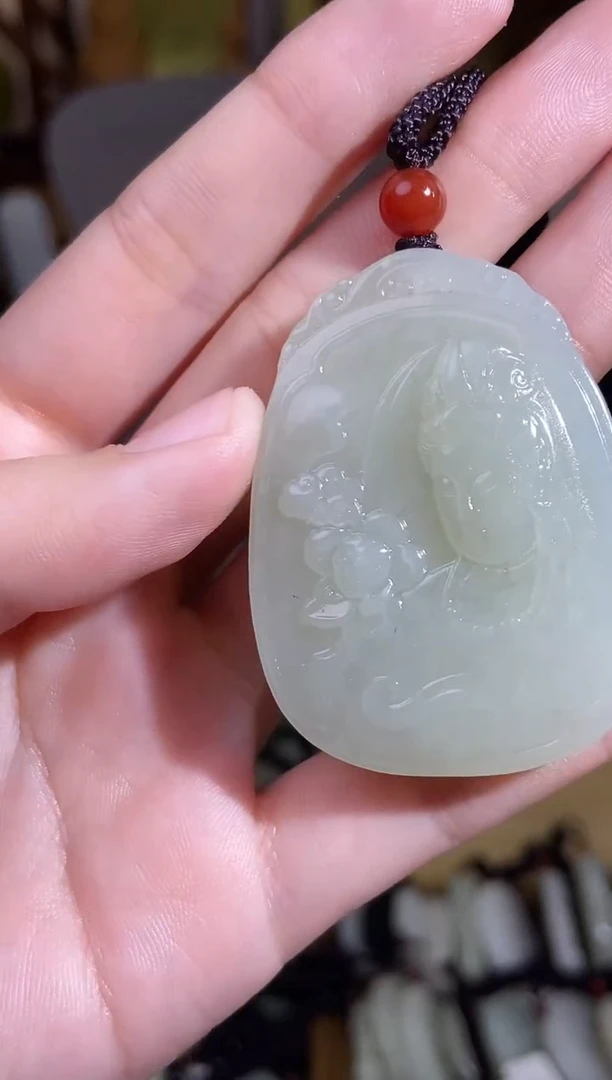 颈饰未镶嵌和田玉1