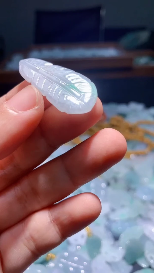 翡翠未镶嵌颈饰翡翠A货（不含链）