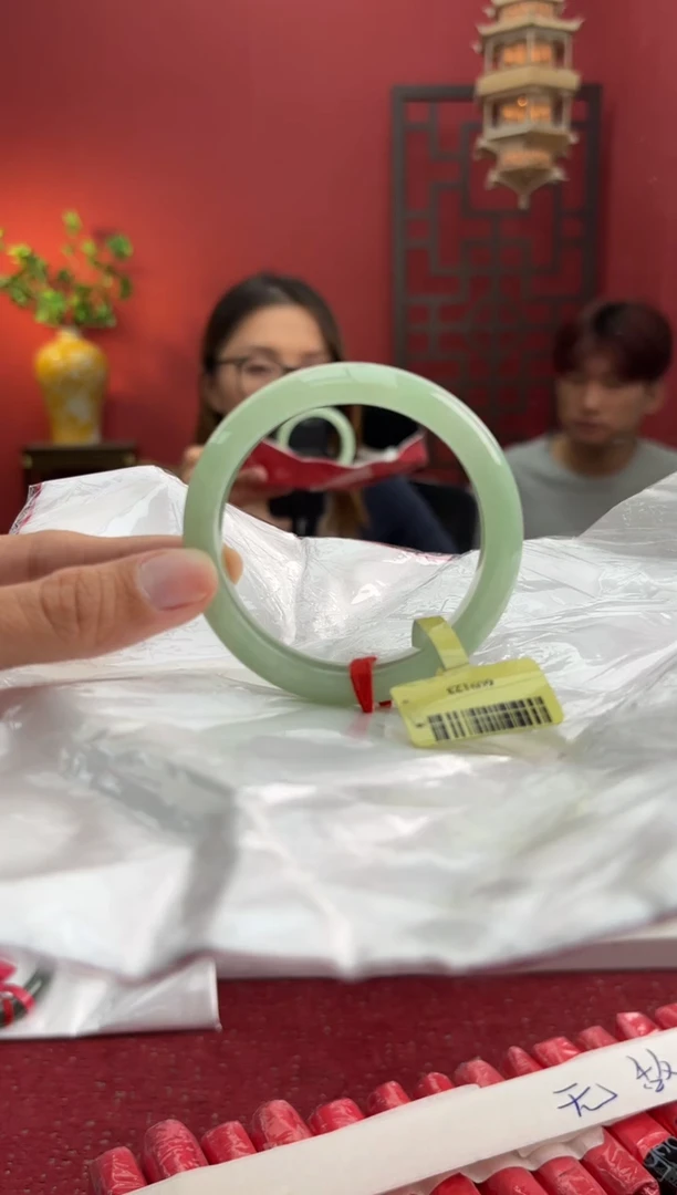 未镶嵌手镯翡翠翡翠手镯1