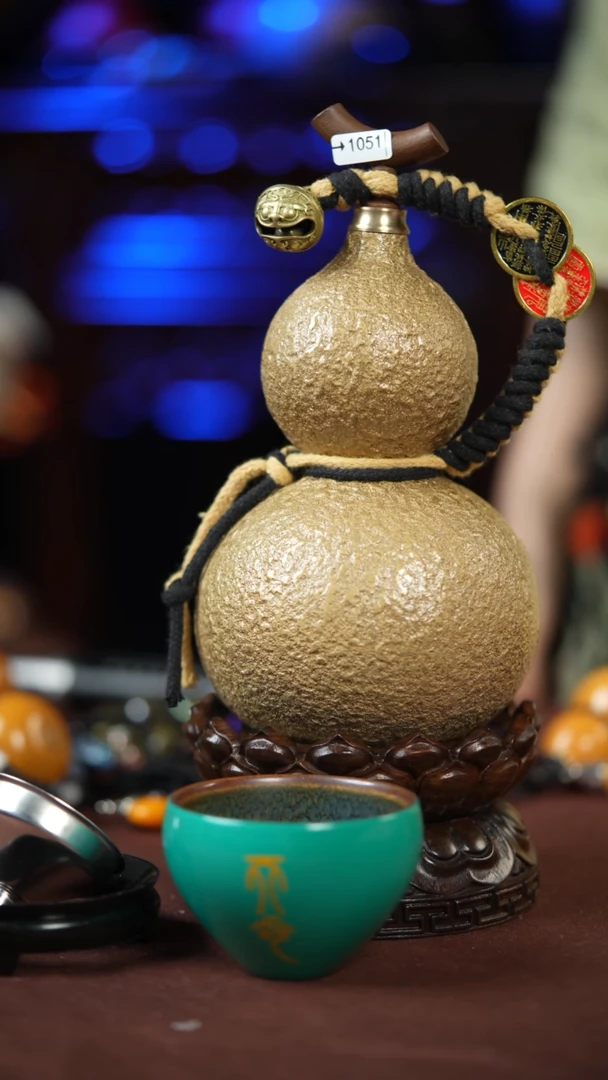 【闪购商品】1051号600ml左右的非遗漆器酒葫芦