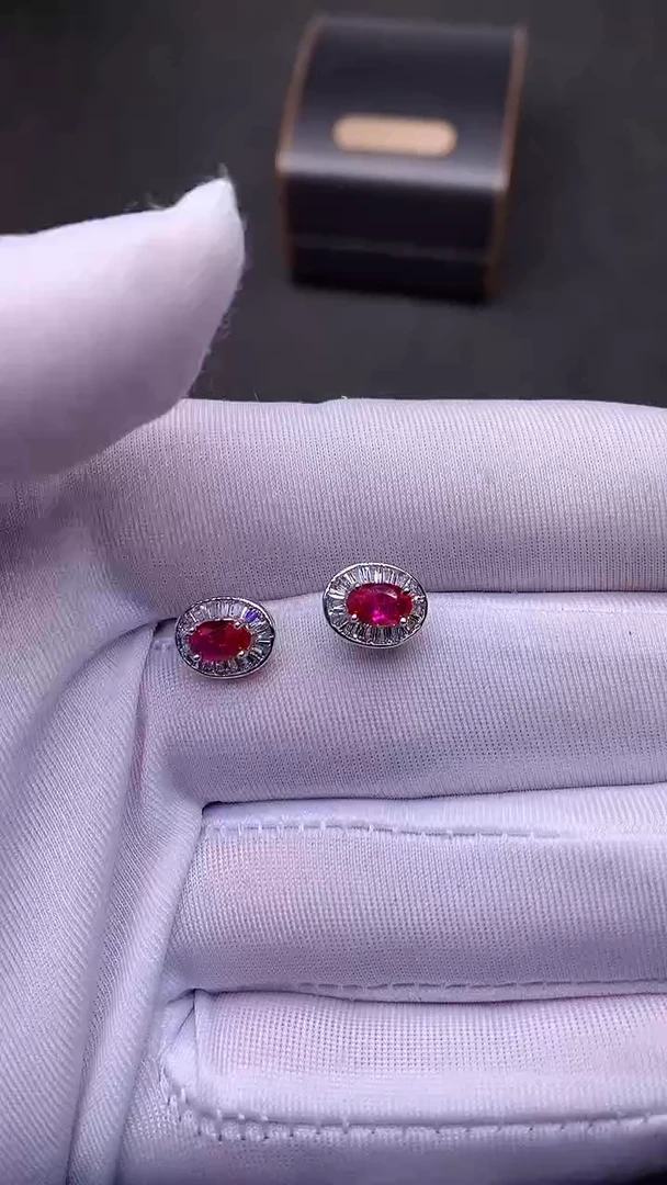 【闪购商品】红宝石耳饰银S925镶嵌..........