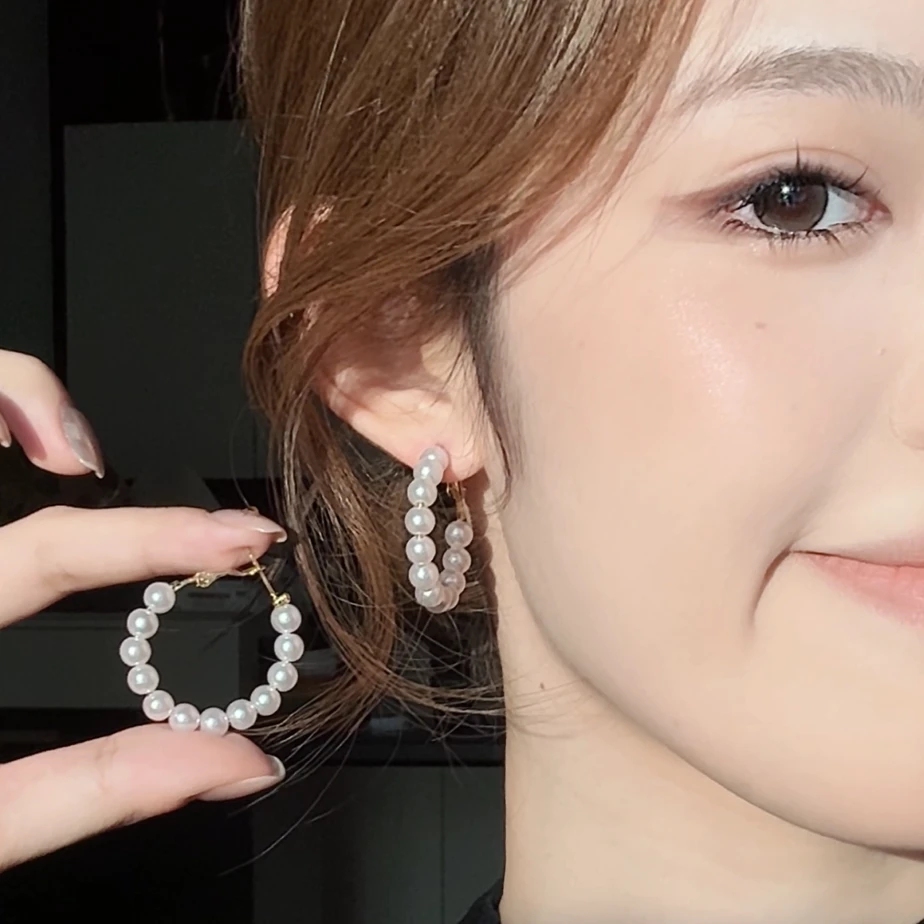 合金树脂耳饰 女神范简约大圈圈珍珠耳环气质名媛圈夸张个性耳饰