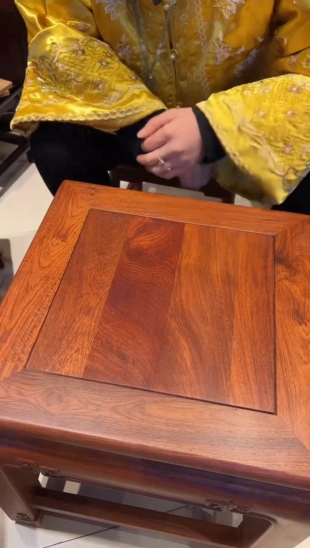 花梨木类成套家具马蹄凳细磨打蜡