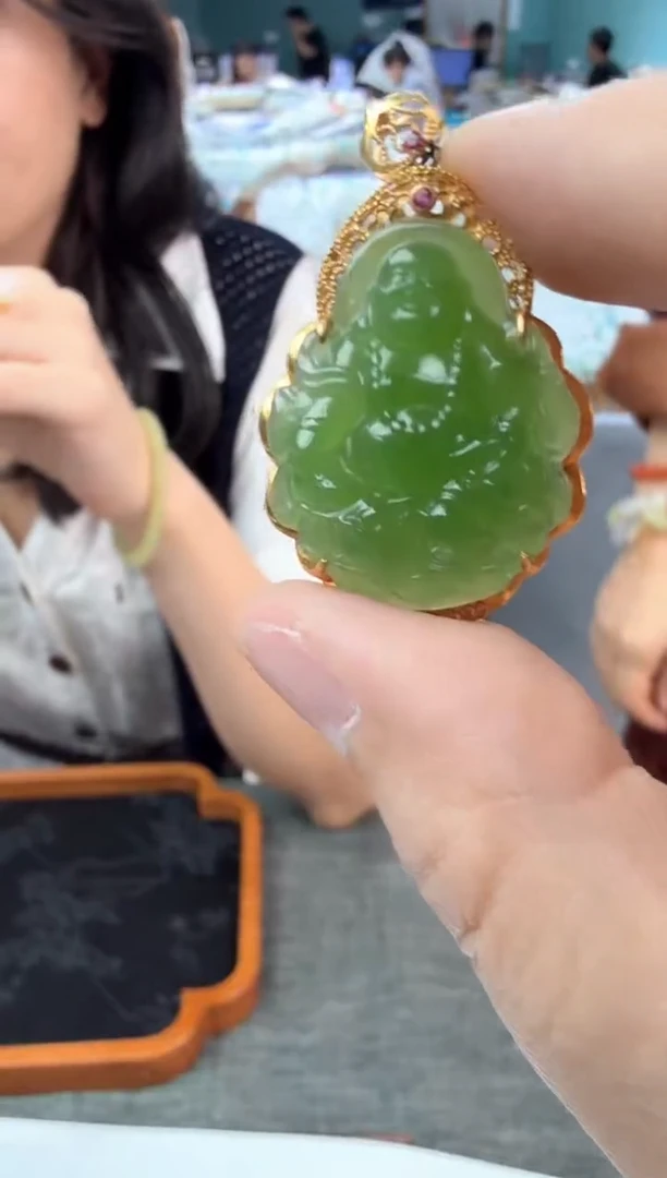 颈饰18K金镶嵌翡翠1306