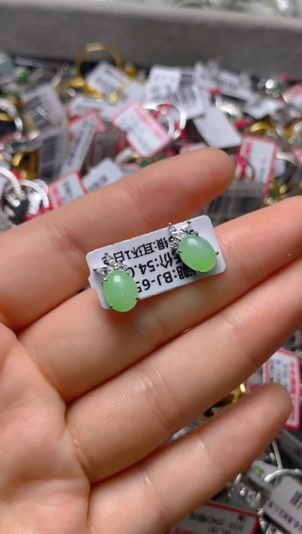 银S925镶嵌戒指翡翠百内无证书