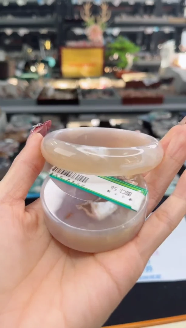 【闪购商品】石英质玉手镯未镶嵌58圈口（不退不换）1570206