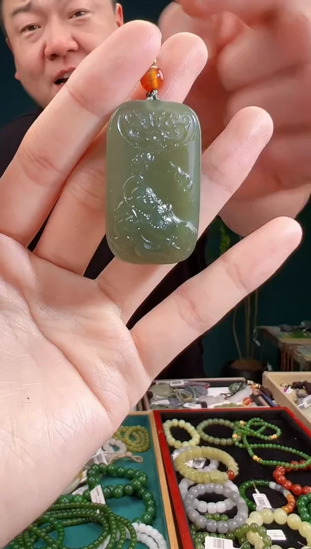 颈饰未镶嵌和田玉一物一证 拍一单发一个