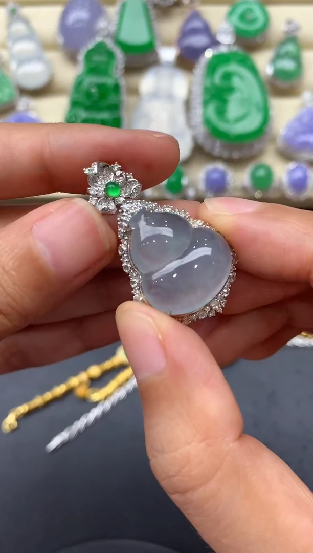 翡翠18K金镶嵌颈饰437-中国好珍宝