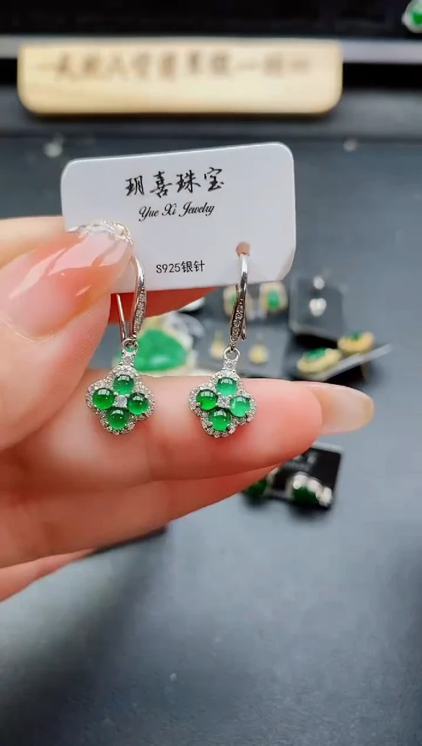 银S925镶嵌戒指翡翠1