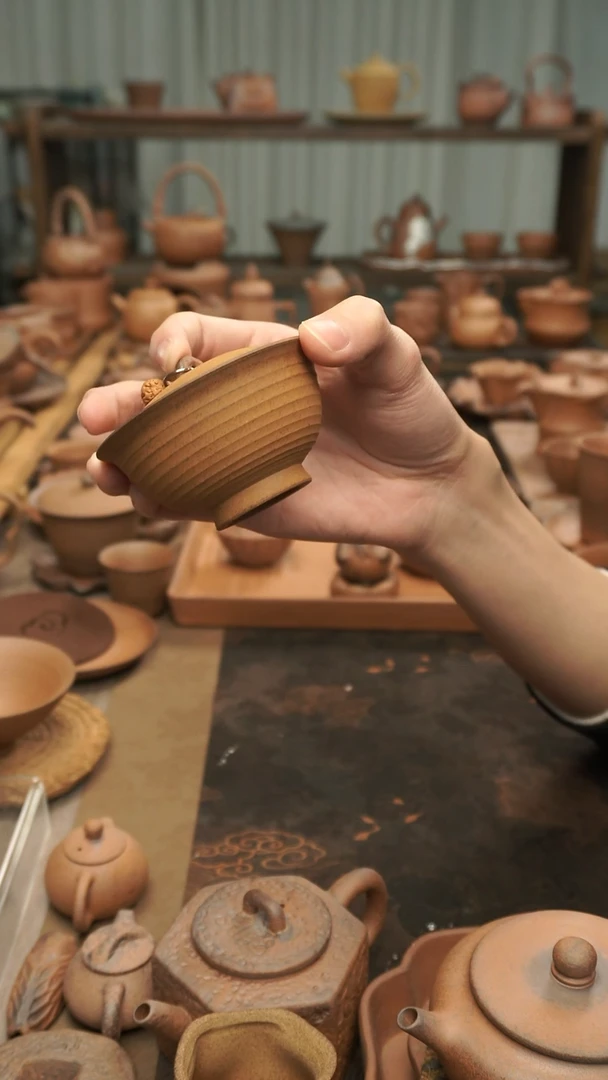 老岩泥原矿老岩泥跳刀螺旋纹小肚盖碗100ml