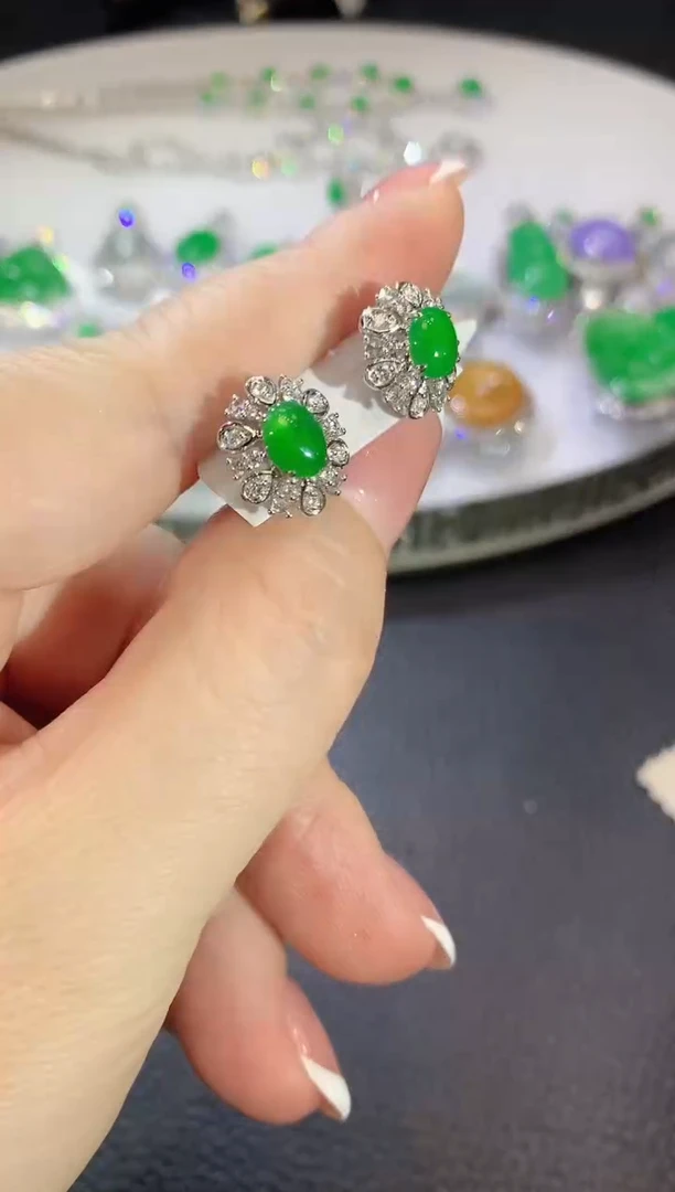 翡翠18K金镶嵌耳饰A47