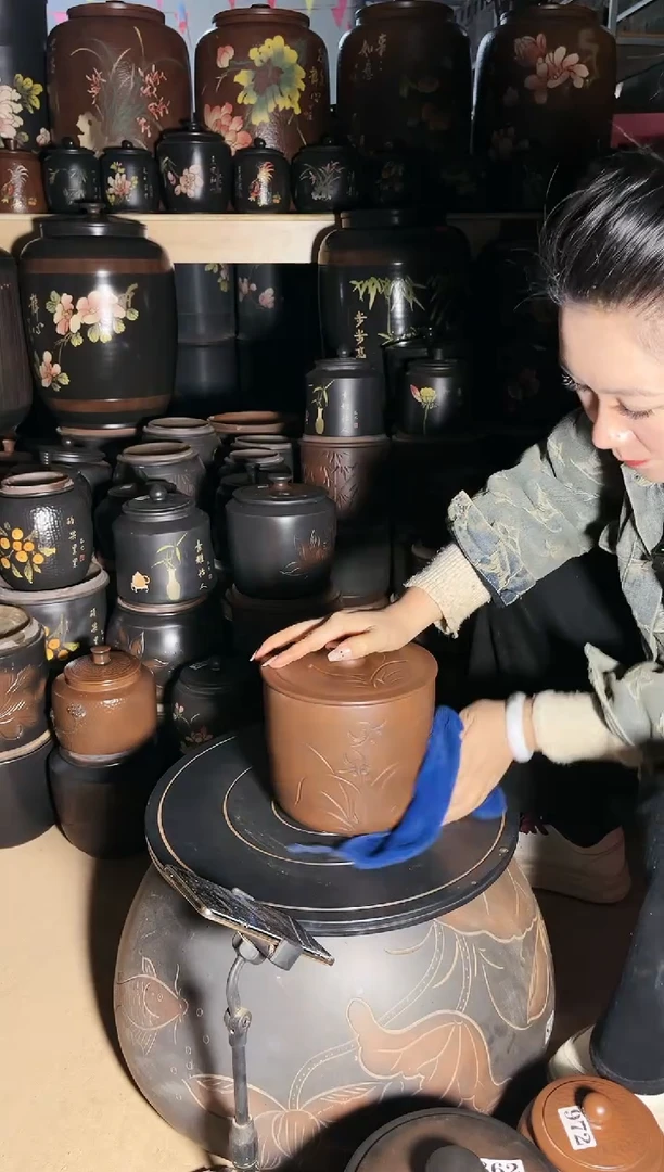 【闪购商品】壶瑕疵茶叶罐 古铜色小五饼 930