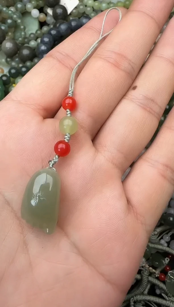 颈饰未镶嵌和田玉拍一发一