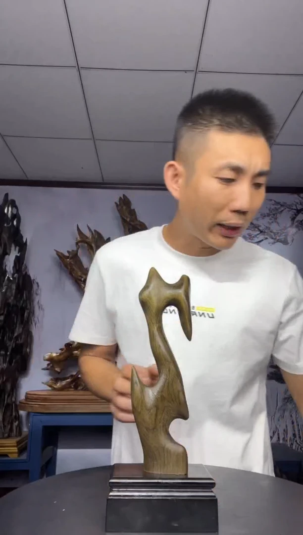 金丝楠木雕款无*谓金丝楠木工艺品摆件