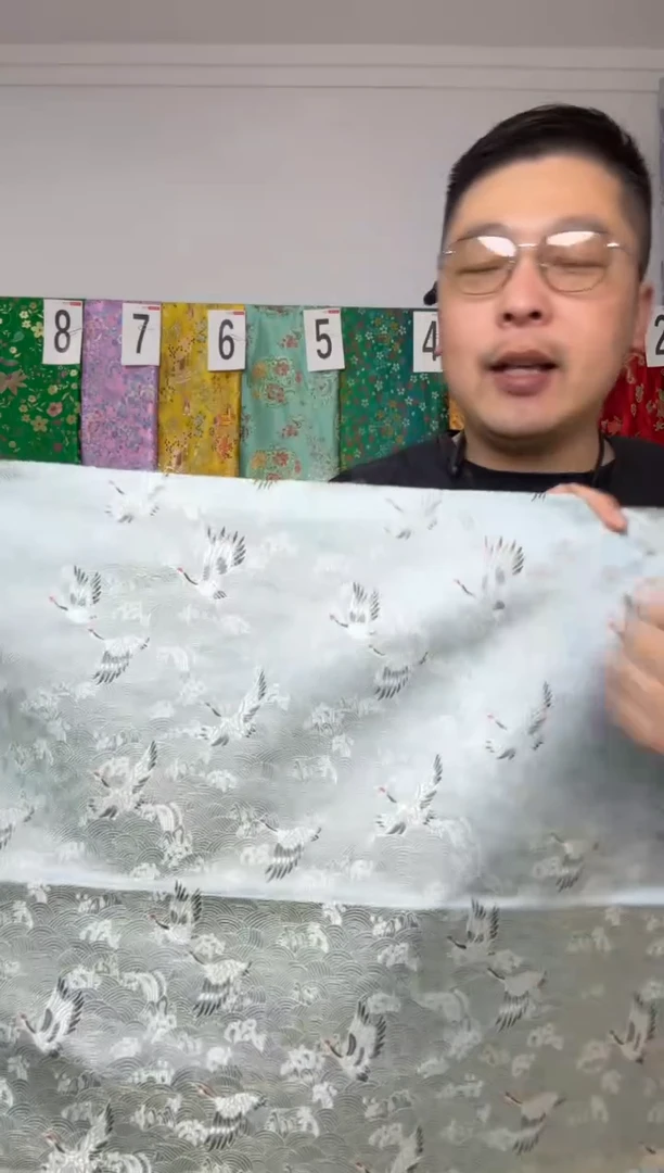 混纺织锦缎 幅宽 长度70.50