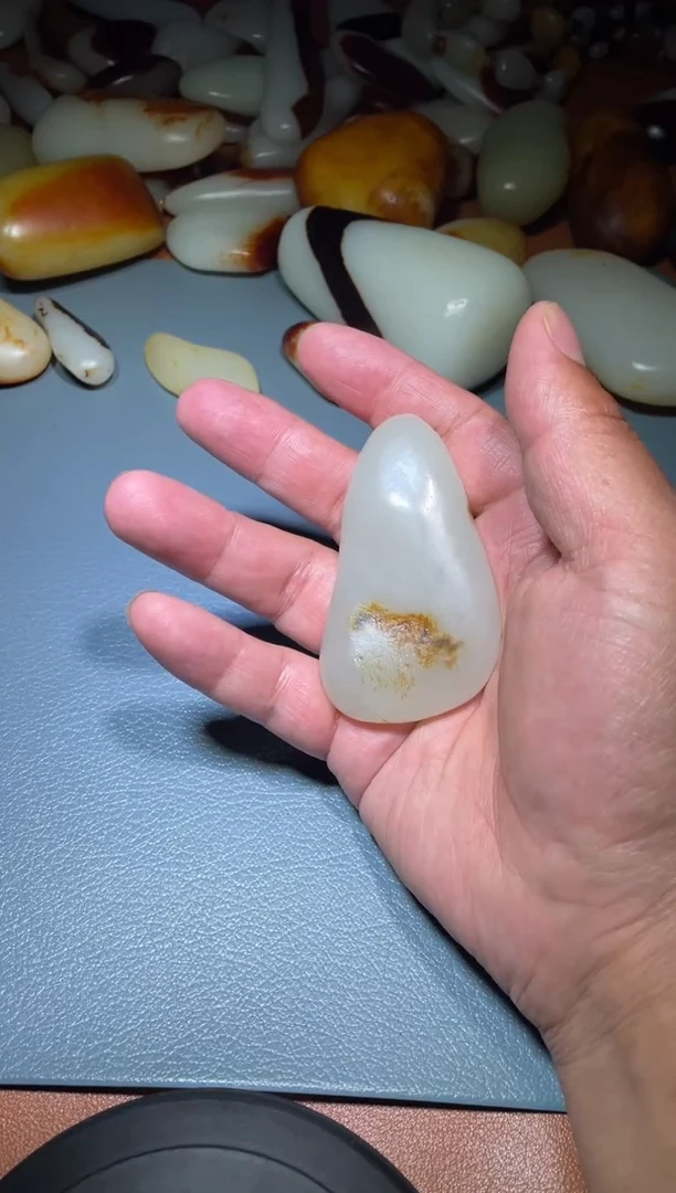 新疆和田奇石戈壁奇石盆景石
