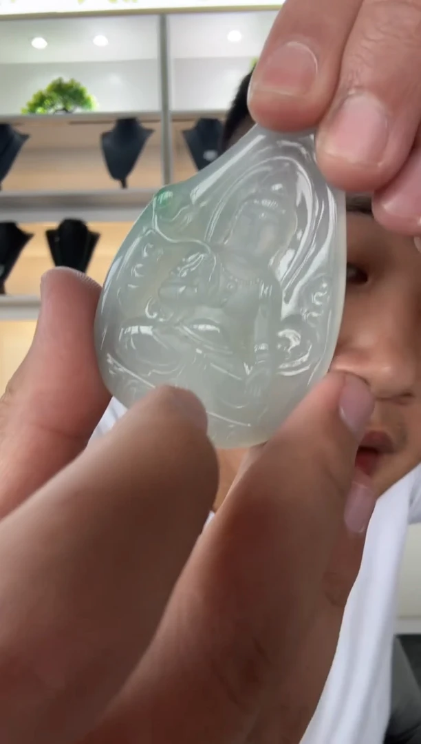 翡翠未镶嵌颈饰天然翡翠A货孤品一件