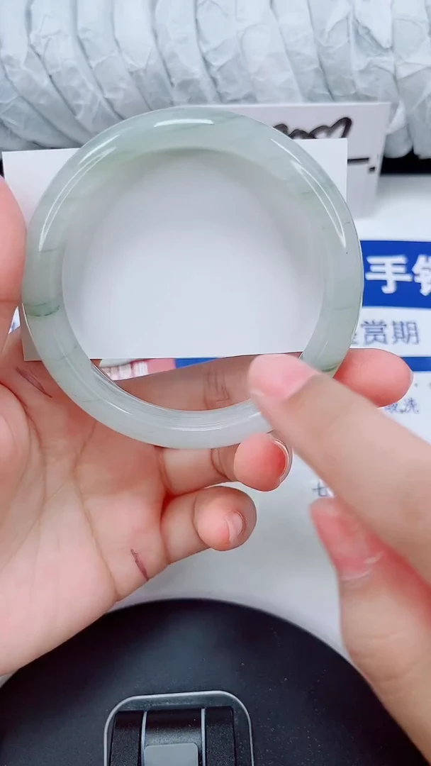 未镶嵌手镯石英质玉33-62/63